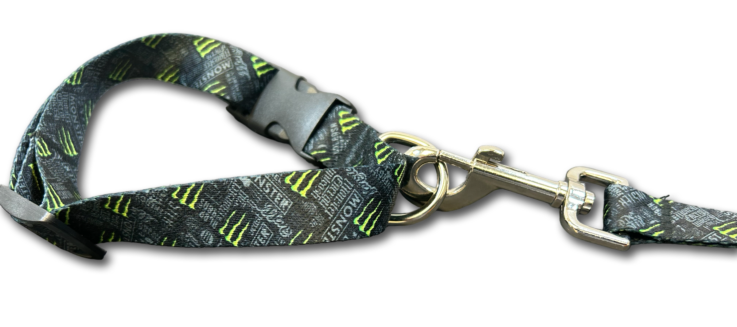 •	Pet Collars & Leashes