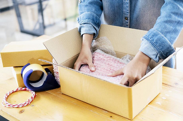 Packaging a kit